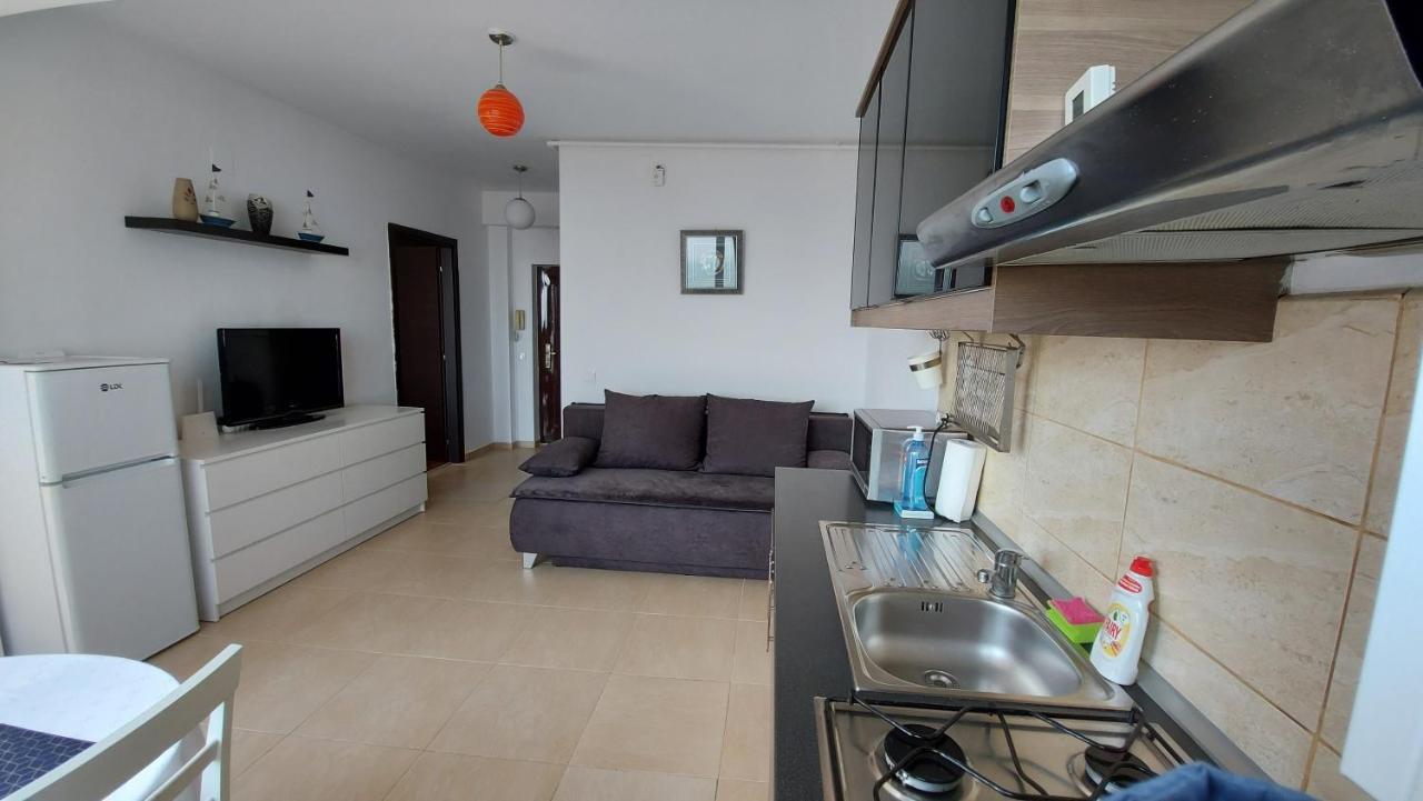 Summerland Seaview Apartment Mamaia