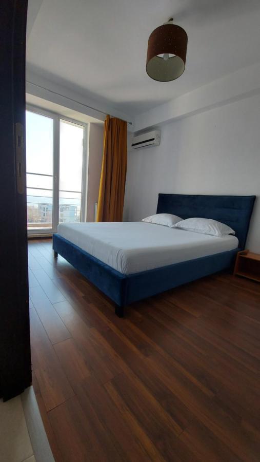 Summerland Seaview Apartment