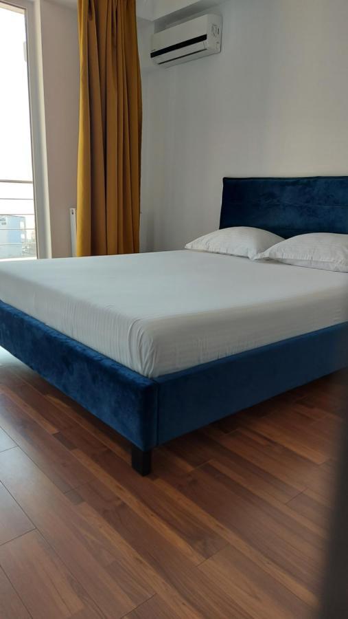 Apartment Summerland Seaview