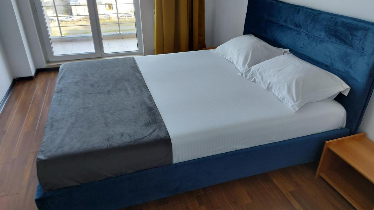 Apartment Summerland Seaview
