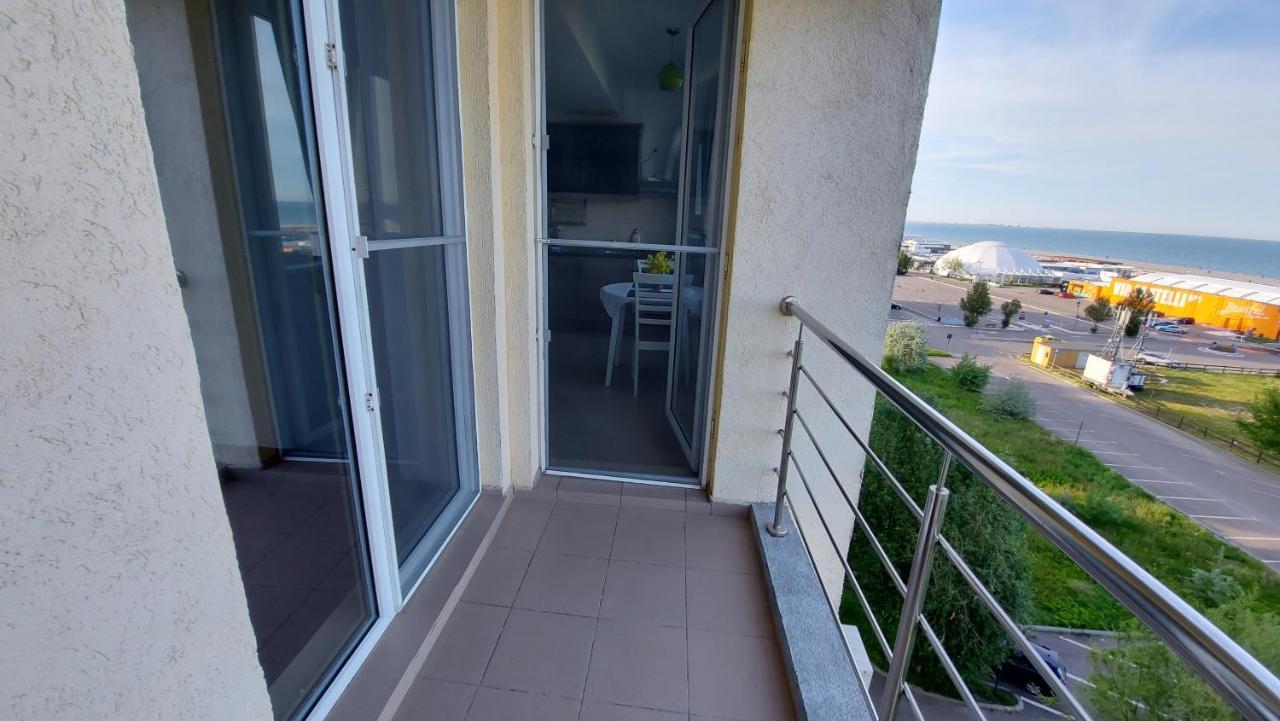 Summerland Seaview Apartment *