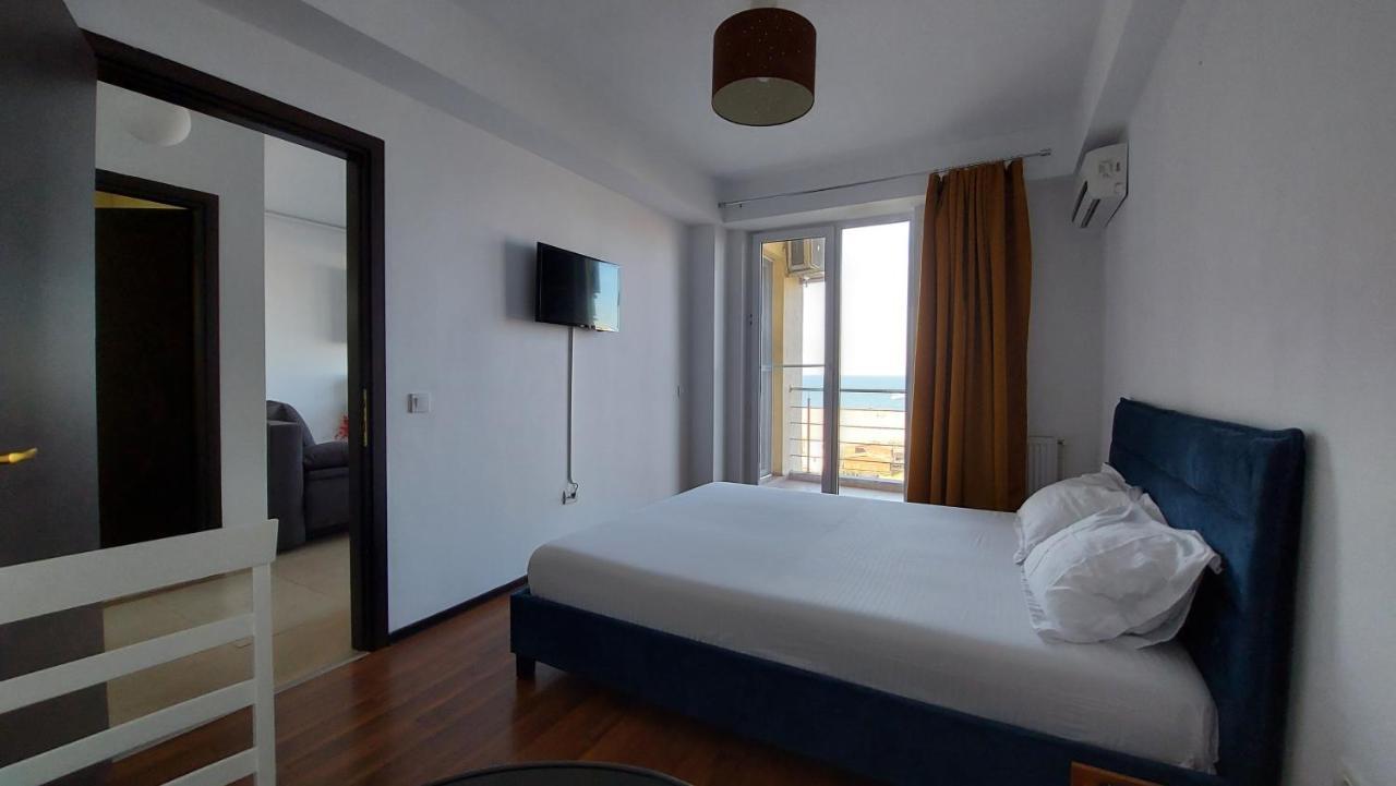 Apartment Summerland Seaview