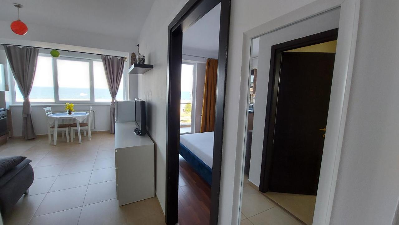 Summerland Seaview Apartment